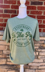 Load image into Gallery viewer, Everybody In The Pub Gettin' Tipsy Green on Tultex Heather Green
