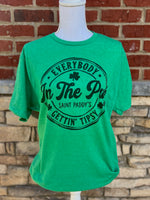 Load image into Gallery viewer, Everybody In The Pub Gettin' Tipsy Black on Tultex Heather Kelly
