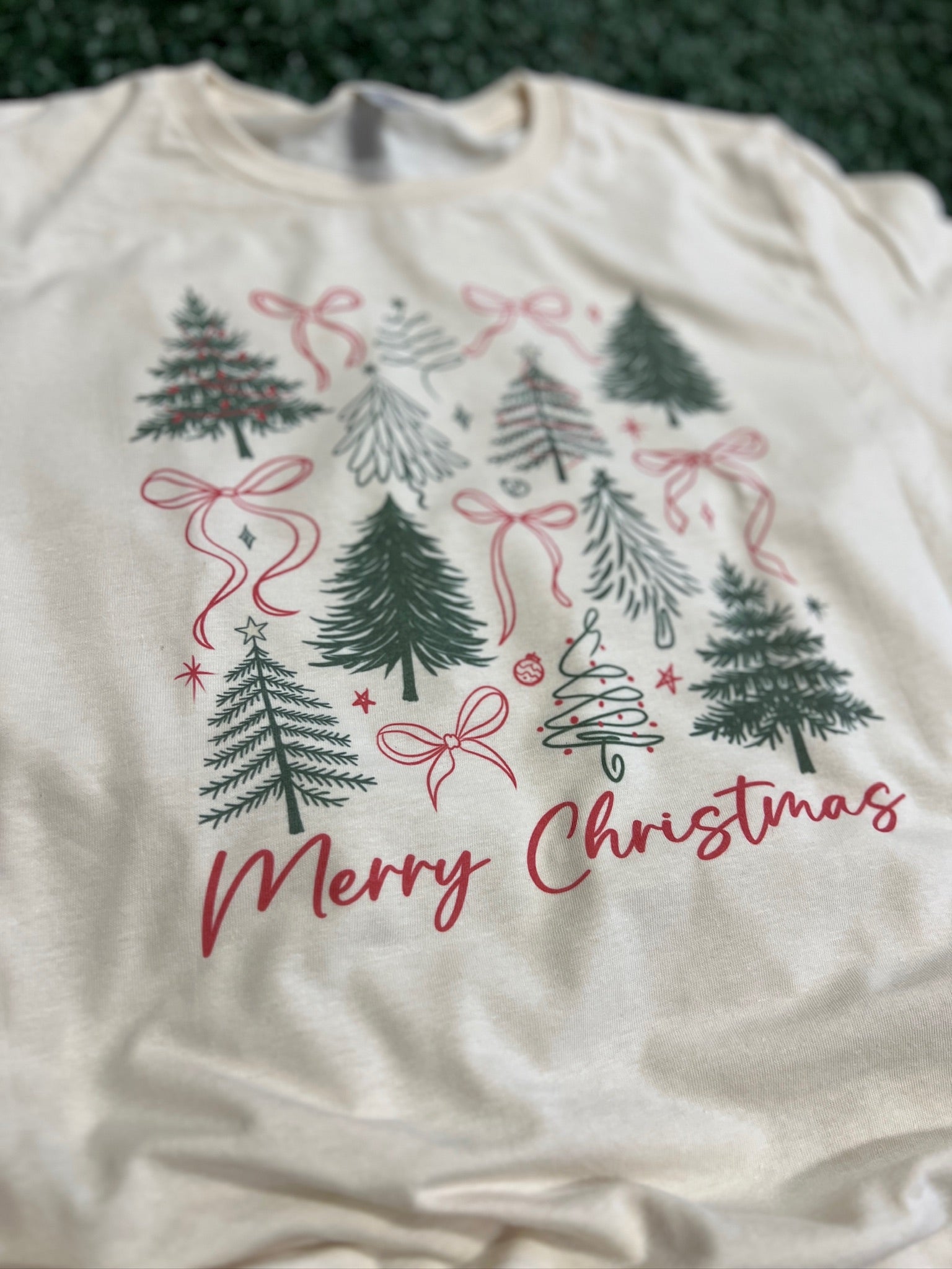 Merry Christmas Trees and Bows on Cream